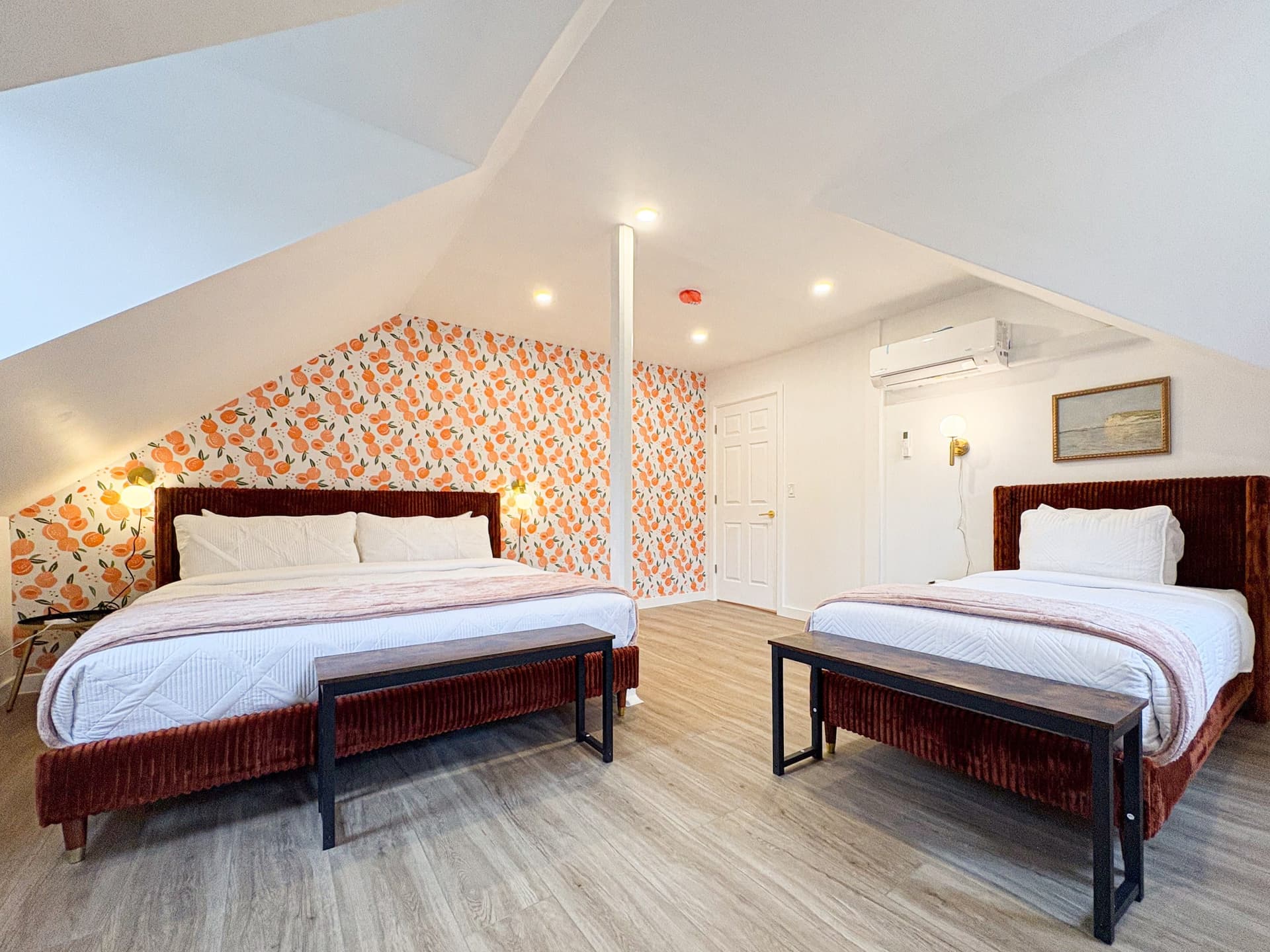 Bedroom 6 with a king bed and a twin bed