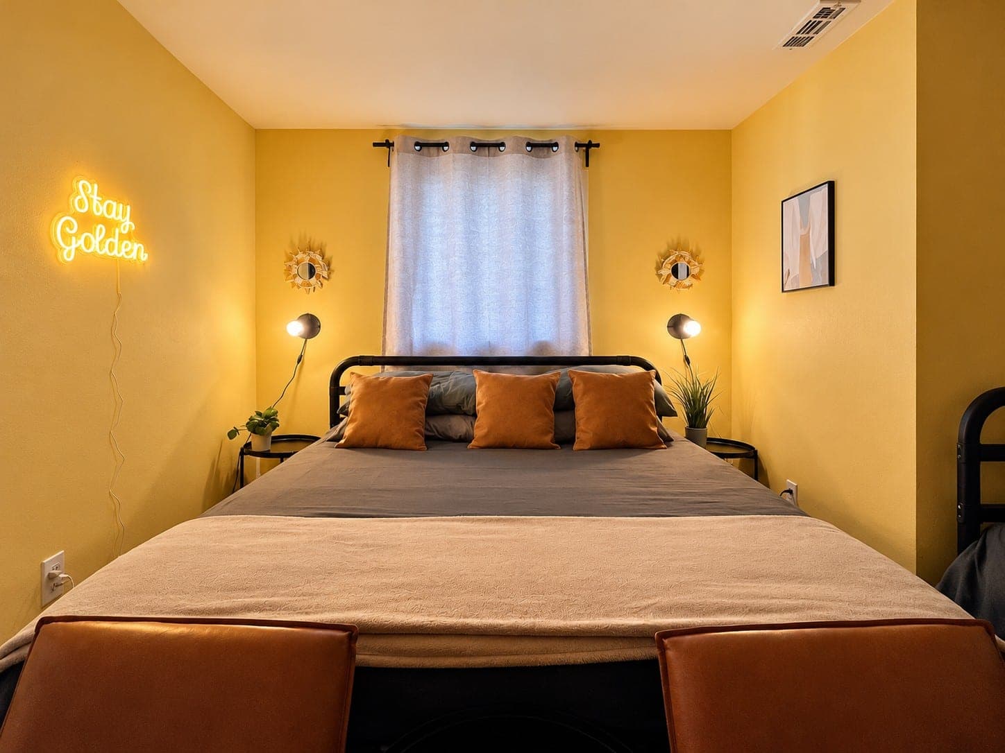 Bedroom 2 with a queen bed